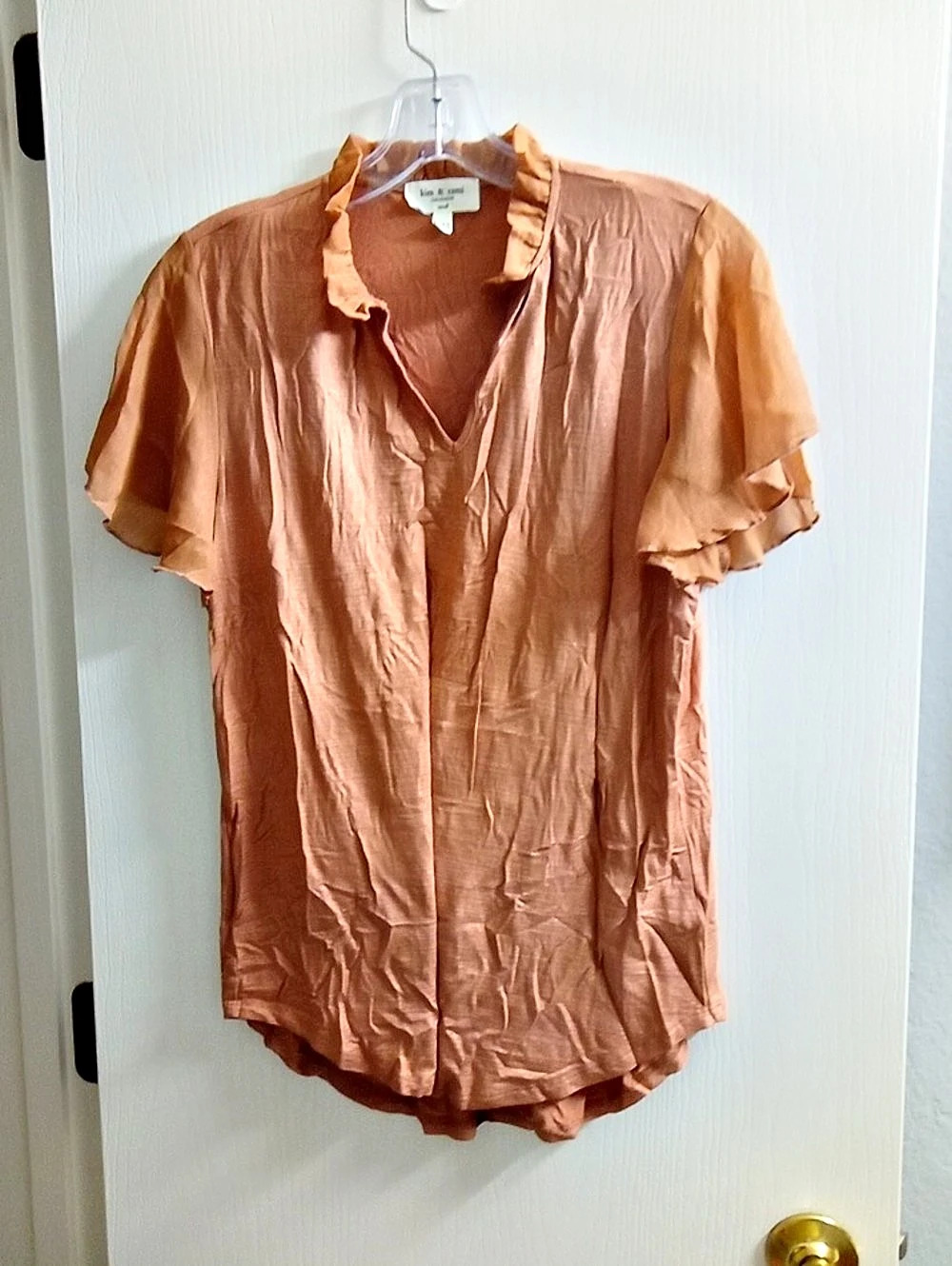 kim & cami Ruffle Sleeve Blouse in Brown Size Small Like New